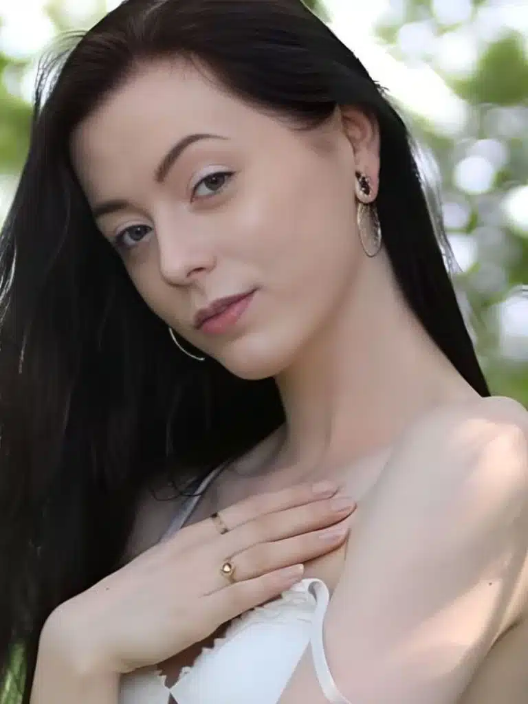 Amy Mabel Biography: Wiki, Age, Career, Height, Weight, Boyfriend, Net Worth & More